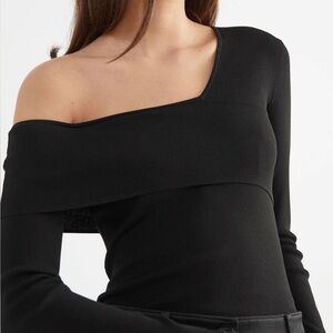 & OTHER STORIES Slim One-Shoulder Going Out Top Black